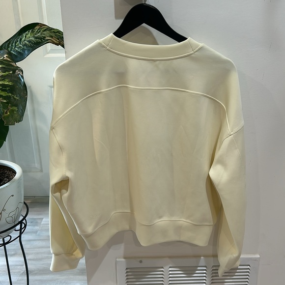 Lululemon Sofstream Crewneck - Picture 2 of 3